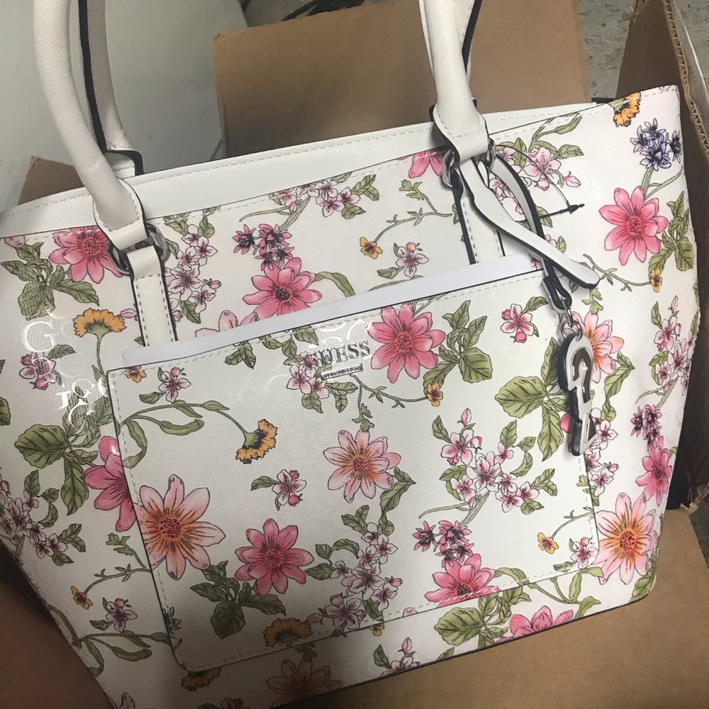 Guess Hand Bag